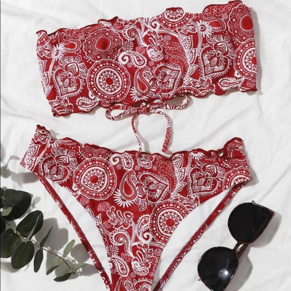 Tribal lettuce bikini